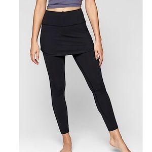 ATHLETA HIGh RiSE CHATURANGA 2-IN-1 BLACK TIGHT/NEVER WORN/SIZE SMALL